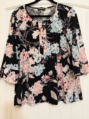 Karl Lagerfeld Black Floral 3/4 Bell Sleeve Ruffle Cuff Blouse Sz Large